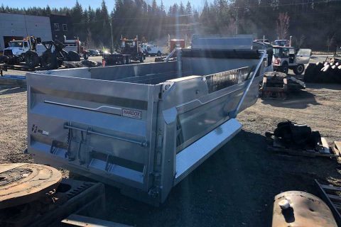 international-machinery-neustar-dump-box-upfit-4